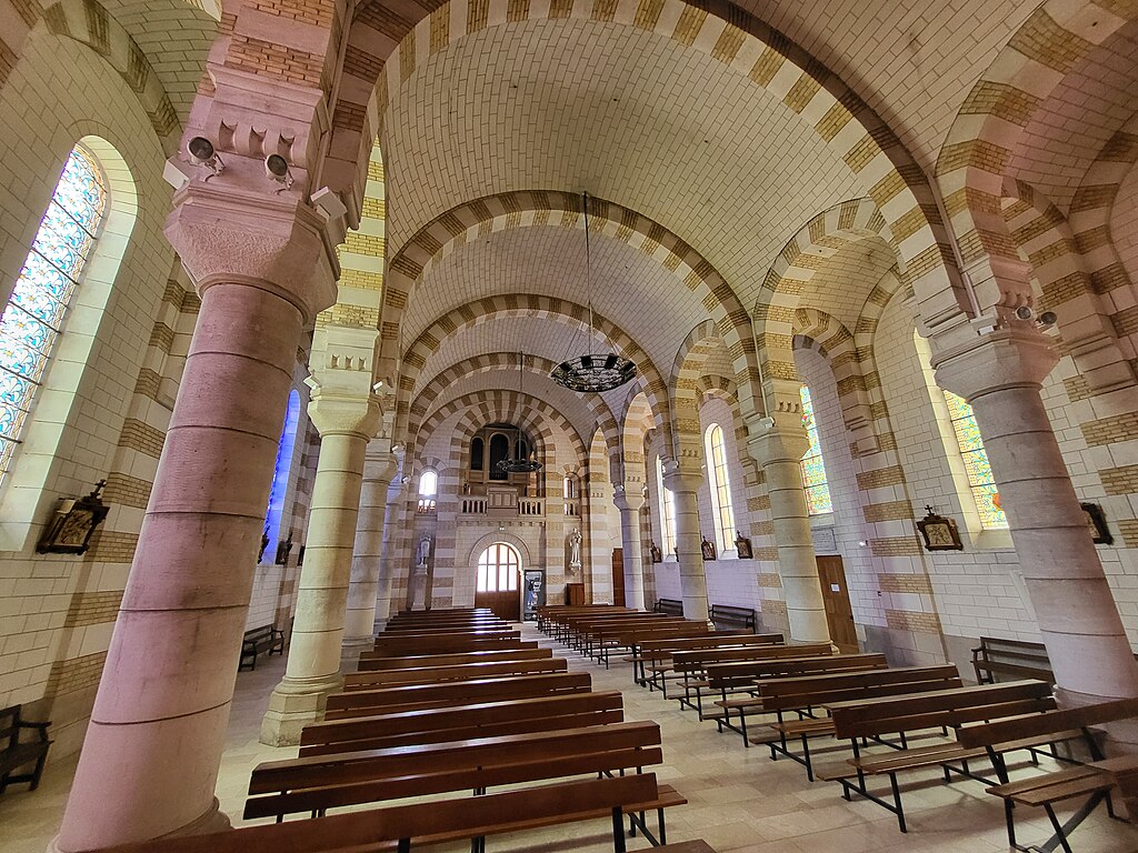 Renovation interieure pas cher Saint-Jean-de-la-Ruelle